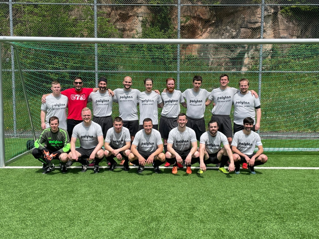 Gruppenfoto der 2. Herren-Fußballmannschaft des VfL Kaltental